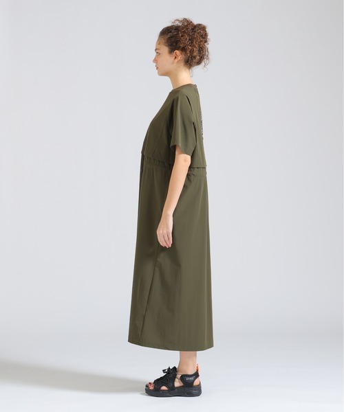 AVIREX（アヴィレックス）の「《直営店限定》RAGLAN SLEEVE LOGO PRINT ZIP ACTIVE ONE PIECE（ワンピース・レディース・ブラック/オリーブ/ベージュ・F）」の16枚目の写真