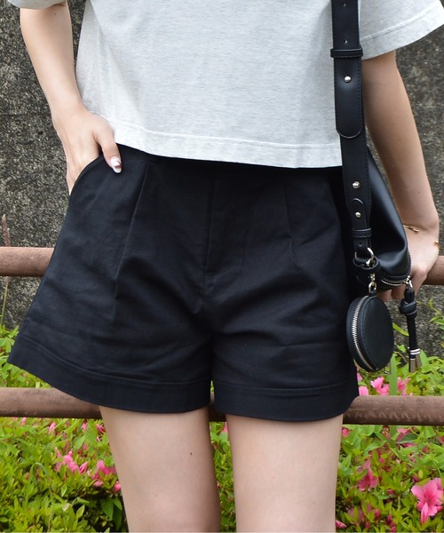 spiritoso(スピリトーゾ)の「【spiritoso】ハイウエストショートパンツ(その他パンツ・レディース・ベージュ/ホワイト/ブラック・LARGE/MEDIUM)」の4枚目の写真