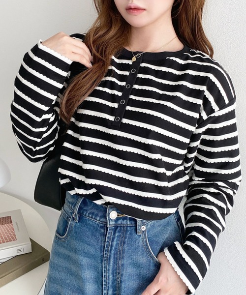 moment+(モーメントプラス)の「フリルボーダー長袖ヘンリーネックプルオーバー(Tシャツ/カットソー・レディース・ブラック/オフホワイト/グレー・M)」の13枚目の写真