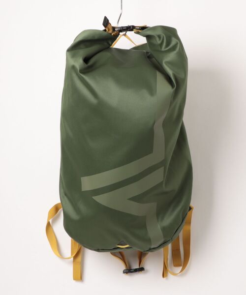 VIBGYOR（ヴィブジョー）の「BACH(バッハ) パック イット32 "Pack it 32" (2899357125222)  WEATHER PROOF ウォータープルーフ バックパック リュックサック バッグ（バックパック/リュック・メンズ・グリーン/ブラック/レッド・FREE）」の2枚目の写真