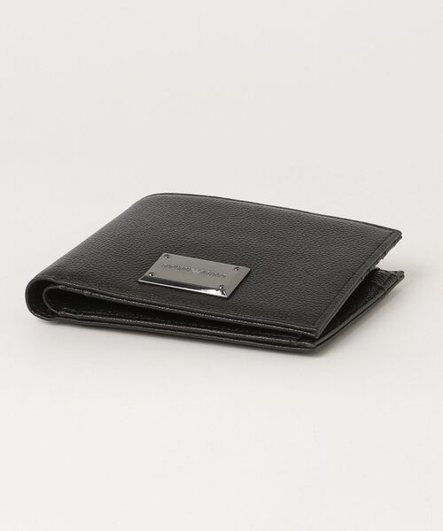 EMPORIO ARMANI(エンポリオアルマーニ)の「<オンライン限定>【エンポリオ アルマーニ】ロゴ型押し レザー二つ折り財布 コインポケット付き(財布・メンズ・ブラック・FREE)」の4枚目の写真