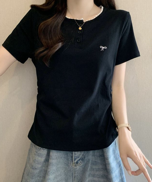 2ly2(トゥーリートゥー)の「配色メロウ リボン刺繍ヘンリーネックTシャツ(Tシャツ/カットソー・レディース・グレー/ブラック・FREE)」の13枚目の写真