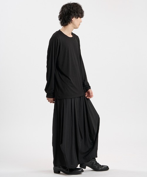 NO ID.(ノーアイディ)の「mlt5806-イレギュラーネックPO プルオーバー(859006-551T)(Tシャツ/カットソー・メンズ・グレー/ブラック/ホワイト・2/1)」の8枚目の写真