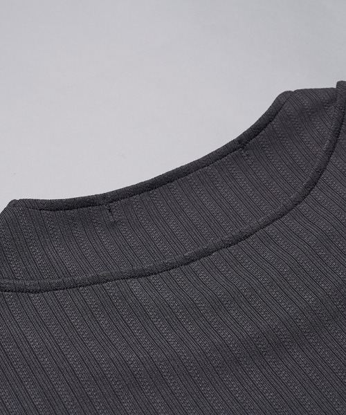 NO ID.(ノーアイディ)の「mlt5806-イレギュラーネックPO プルオーバー(859006-551T)(Tシャツ/カットソー・メンズ・グレー/ブラック/ホワイト・2/1)」の17枚目の写真