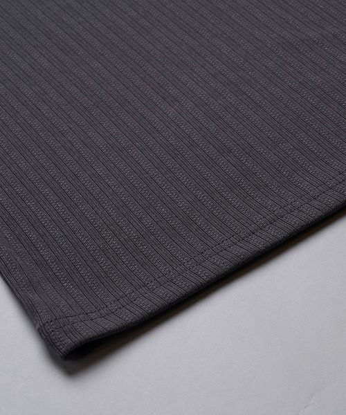 NO ID.(ノーアイディ)の「mlt5806-イレギュラーネックPO プルオーバー(859006-551T)(Tシャツ/カットソー・メンズ・グレー/ブラック/ホワイト・2/1)」の18枚目の写真