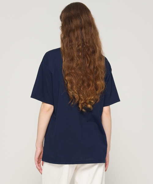 CARGOBROS FOR WOMAN(カーゴブロスフォーウィメン)の「ティックタクトック プレイ 半袖Tシャツ (ネイビー)(Tシャツ/カットソー・レディース・その他・2XL/LARGE/MEDIUM/X-LARGE/SMALL)」の2枚目の写真