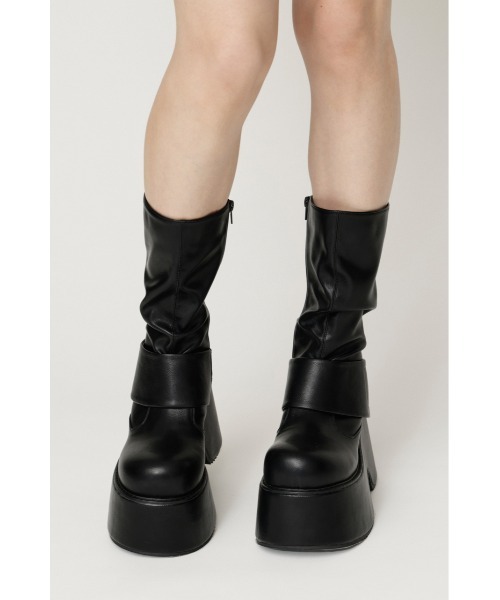 SLY(スライ)の「THICK BELT PLATFORM BOOTS シックベルトプラットフォームブーツ 秋服 冬服(ブーツ・レディース・ブラック/ブラウン・LARGE/MEDIUM/SMALL)」の7枚目の写真