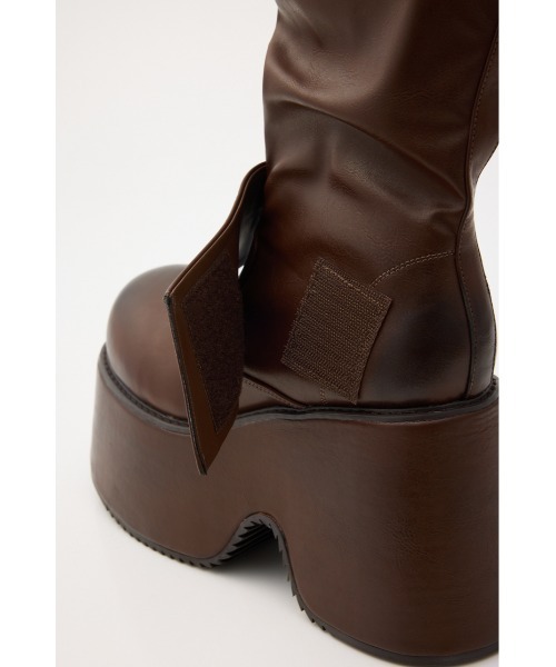 SLY(スライ)の「THICK BELT PLATFORM BOOTS シックベルトプラットフォームブーツ 秋服 冬服(ブーツ・レディース・ブラック/ブラウン・LARGE/MEDIUM/SMALL)」の18枚目の写真