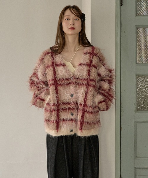 mideal(マイディール)の「design pattern shaggy cardigan / デザインパターンシャギーカーディガン(カーディガン/ボレロ・レディース・オレンジ/ブルー/ボルドー/グリーン・FREE)」の6枚目の写真