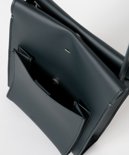 niko and...（ニコアンド）の「フェイクレザーポケットスクエアショルダーバッグ（ショルダーバッグ・メンズ・グリーン/ブラック/ブラウン・FREE）」の10枚目の写真