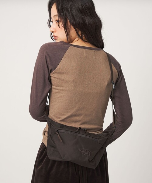 THE NORTH FACE(ザノースフェイス)の「【WEB限定】<THE NORTH FACE>カペラ 2(2L)(ショルダーバッグ・レディース・ブラック/ダークブラウン・FREE)」の2枚目の写真