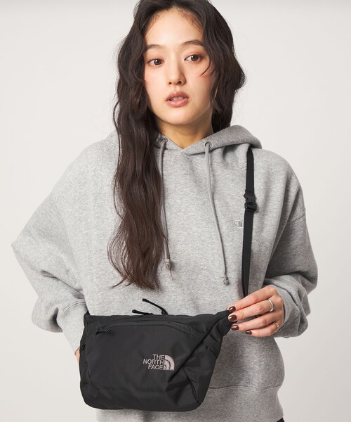 THE NORTH FACE(ザノースフェイス)の「【WEB限定】<THE NORTH FACE>カペラ 2(2L)(ショルダーバッグ・レディース・ブラック/ダークブラウン・FREE)」の4枚目の写真