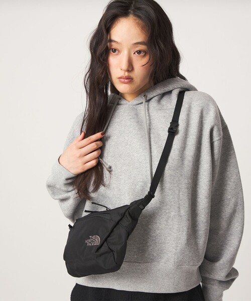 THE NORTH FACE(ザノースフェイス)の「【WEB限定】<THE NORTH FACE>カペラ 2(2L)(ショルダーバッグ・レディース・ブラック/ダークブラウン・FREE)」の5枚目の写真
