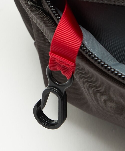 THE NORTH FACE(ザノースフェイス)の「【WEB限定】<THE NORTH FACE>カペラ 2(2L)(ショルダーバッグ・レディース・ブラック/ダークブラウン・FREE)」の17枚目の写真