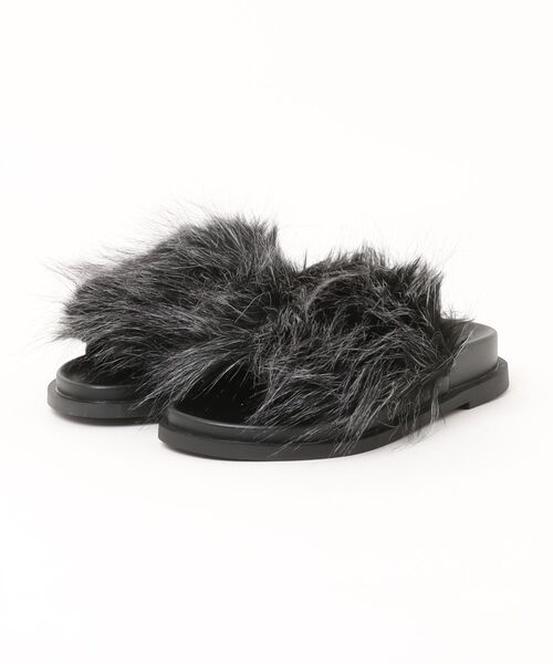 Fabby fabby(ファビィーファビィー)の「【ファーデザイン】シャギーファー フラットサンダル(サンダル・レディース・ブラック/ブラウン・MEDIUM/LARGE/SMALL)」の6枚目の写真