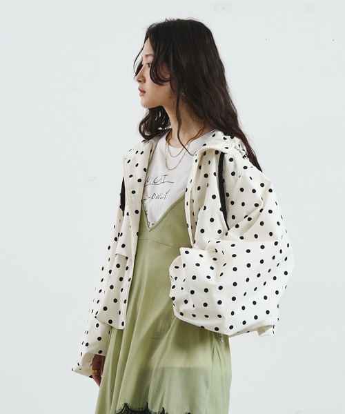 ROSE BUD(ローズバッド)の「POLKA DOT PUFF BLOUSON(ブルゾン・レディース・BROWN/Off White・ONE SIZE)」の8枚目の写真