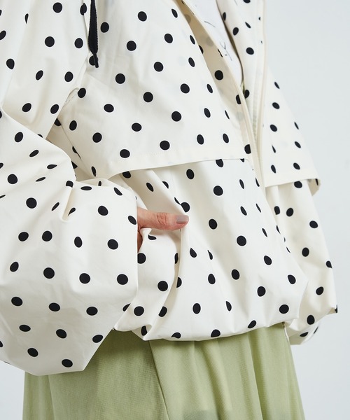 ROSE BUD(ローズバッド)の「POLKA DOT PUFF BLOUSON(ブルゾン・レディース・BROWN/Off White・ONE SIZE)」の13枚目の写真