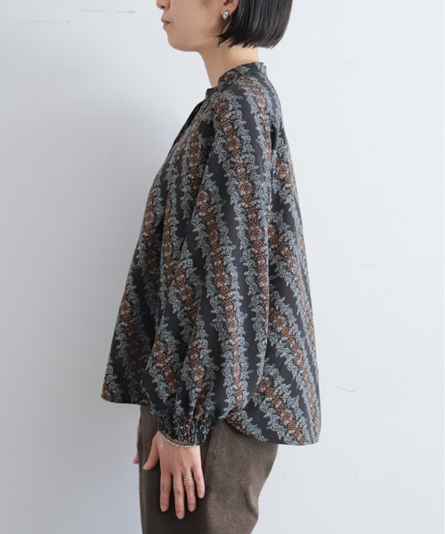 NOMBRE IMPAIR(ノンブルアンペール)の「【予約】バイヤススケッチフラワーPT ラグランブラウス(シャツ/ブラウス・レディース・チャコールグレー・FREE)」の5枚目の写真