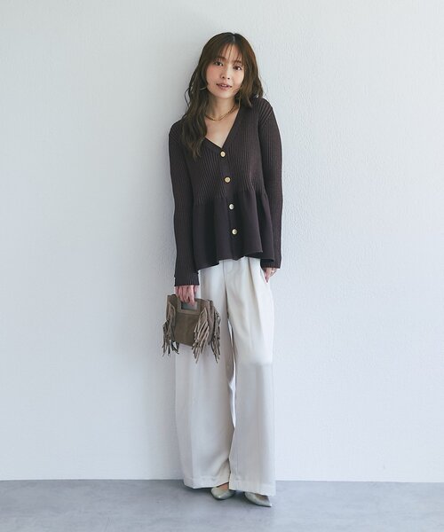 La boutique BonBon(ラブティックボンボン)の「【オウレンティ】ストラップ付きサイドフリンジトートバッグ(ハンドバッグ・レディース・グレー系その他・FREE)」の3枚目の写真