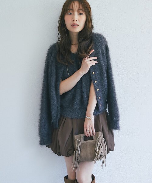 La boutique BonBon(ラブティックボンボン)の「【オウレンティ】ストラップ付きサイドフリンジトートバッグ(ハンドバッグ・レディース・グレー系その他・FREE)」の5枚目の写真