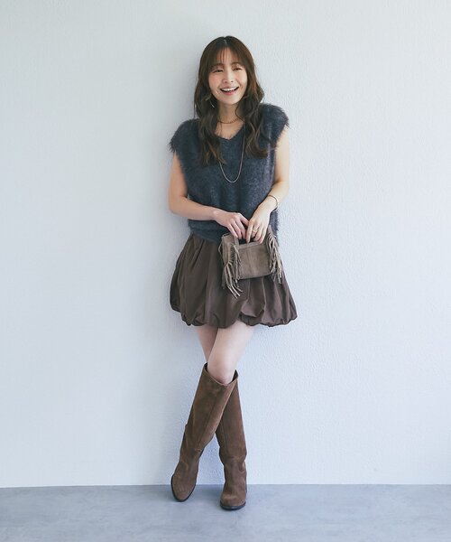 La boutique BonBon(ラブティックボンボン)の「【オウレンティ】ストラップ付きサイドフリンジトートバッグ(ハンドバッグ・レディース・グレー系その他・FREE)」の6枚目の写真