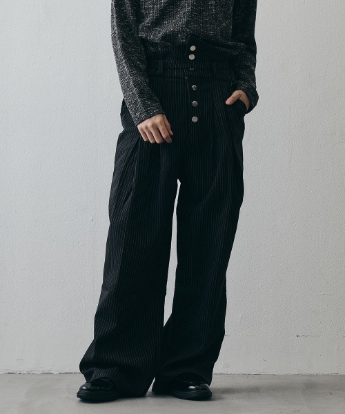 Shoowtime(ショウタイム)の「Layered High-Waisted Pinstripe Wide-Leg Slacks / レイヤードハイウエスト ピンストライプワイドスラックス(スラックス・メンズ・グレー/ブラック・X-LARGE/LARGE/MEDIUM)」の17枚目の写真