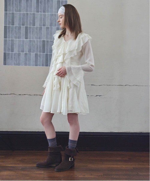 RANDA(ランダ)の「ラッフルフリルミニワンピース(ワンピース・レディース・ピンク/アイボリー/ブラック・1/0)」の4枚目の写真
