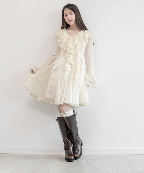 RANDA(ランダ)の「ラッフルフリルミニワンピース(ワンピース・レディース・ピンク/アイボリー/ブラック・1/0)」の6枚目の写真