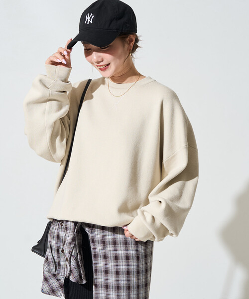 FREAK'S STORE（フリークスストア）の「限定展開　<選べる着丈>カラー スウェットライク ニット プルオーバー（ニット/セーター・レディース・レッド/ピンク/ナチュラル/ダークブラウン/ブラック/イエロー/ネイビー/グリーン/サックスブルー/ライトグレー/チャコールグレー・MEDIUM/SMALL）」の6枚目の写真