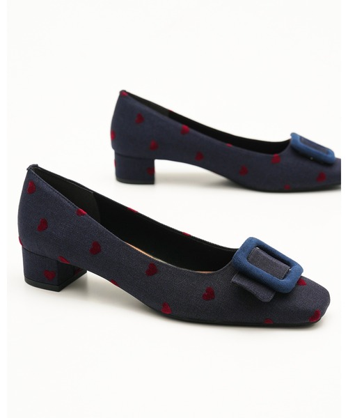Emma Francis(エマフランシス)の「バックル付 3cmパンプス(パンプス・レディース・ネイビー/ブラック/ベージュ・23.5cm/23.0cm/22.5cm/22.0cm/25.0cm/24.5cm/24.0cm/25.5cm)」の13枚目の写真