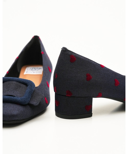 Emma Francis(エマフランシス)の「バックル付 3cmパンプス(パンプス・レディース・ネイビー/ブラック/ベージュ・23.5cm/23.0cm/22.5cm/22.0cm/25.0cm/24.5cm/24.0cm/25.5cm)」の14枚目の写真