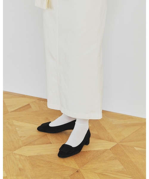 Emma Francis(エマフランシス)の「バックル付 3cmパンプス(パンプス・レディース・ネイビー/ブラック/ベージュ・23.5cm/23.0cm/22.5cm/22.0cm/25.0cm/24.5cm/24.0cm/25.5cm)」の18枚目の写真