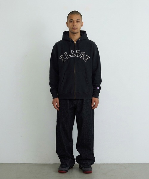 Champion（チャンピオン）の「XLARGE×Champion REVERSE WEAVE ZIP HOODED SWEATSHIRT（パーカー・メンズ・ブラウン/ネイビー/アッシュ/ブラック・L/XL/M/S）」の6枚目の写真