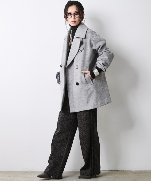 CHIC STYLE(シックスタイル)の「ウール混ピーコート<大きいサイズ有>シックスタイル(ダッフルコート・レディース・グレー/ブラック・L/5L/3L/4L/LL/M)」の5枚目の写真