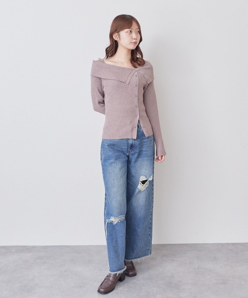 archives(アルシーヴ)の「【ONかわ】フロントボタンオーバーカラーオフショルニットPO(ニット/セーター・レディース・ブラック/ピンクベージュ/グレー/アイボリー・MEDIUM)」の13枚目の写真