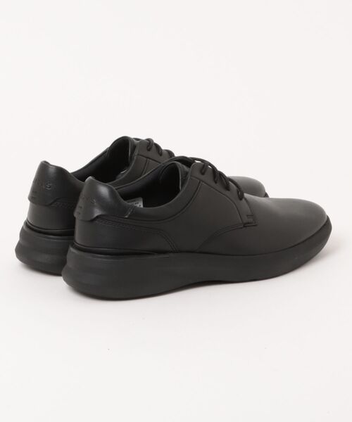 Clarks(クラークス)の「Clarks クラークス CODE H PLAIN【本革】メンズカジュアルシューズ レザー オックスフォード レースアップ(コードHプレーン) 26328622(ドレスシューズ・メンズ・ブラック×ブラック・27.5cm/28.0cm/26.0cm/25.5cm/27.0cm/26.5cm/25.0cm)」の2枚目の写真
