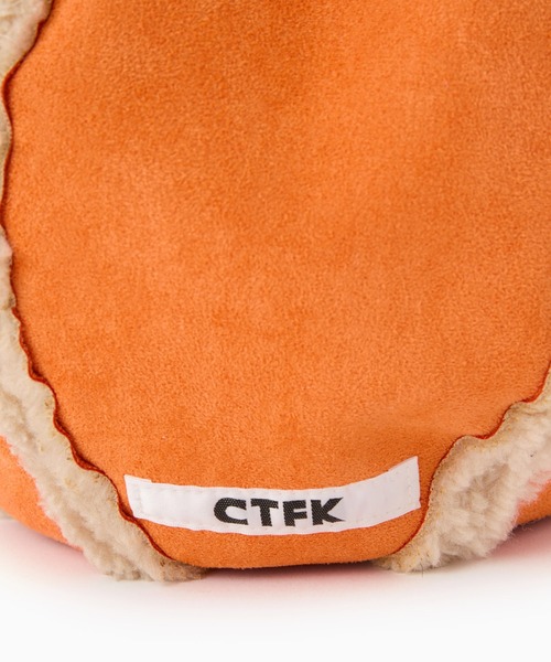 CONTROL FREAK / CTFK(コントロールフリーク)の「CONTROL FREAK / CTFK(コントロールフリーク)ムートンボールバッグ(ショルダーバッグ・レディース・ブラック/アイボリー/オレンジ/サックスブルー・FREE)」の22枚目の写真