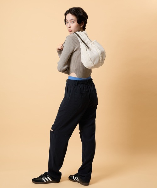 CONTROL FREAK / CTFK(コントロールフリーク)の「CONTROL FREAK / CTFK(コントロールフリーク)ムートンボールバッグ(ショルダーバッグ・レディース・ブラック/アイボリー/オレンジ/サックスブルー・FREE)」の9枚目の写真