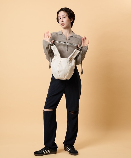 CONTROL FREAK / CTFK(コントロールフリーク)の「CONTROL FREAK / CTFK(コントロールフリーク)ムートンボールバッグ(ショルダーバッグ・レディース・ブラック/アイボリー/オレンジ/サックスブルー・FREE)」の10枚目の写真