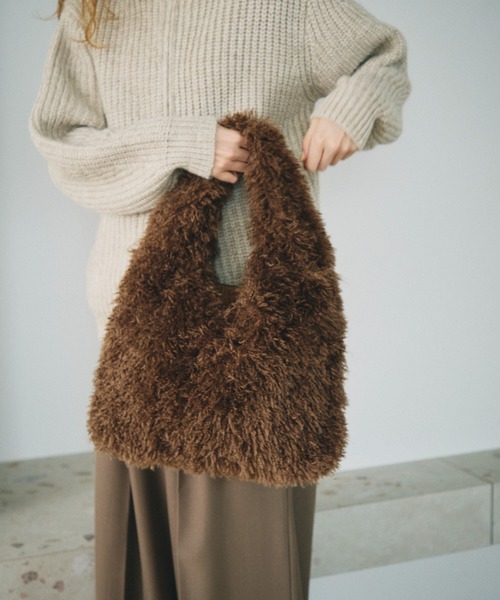 full/fill.(フルフィル)の「one handle fur bag / ワンハンドルファーバッグ(ハンドバッグ・レディース・ブラウン/アイボリー・FREE)」の5枚目の写真