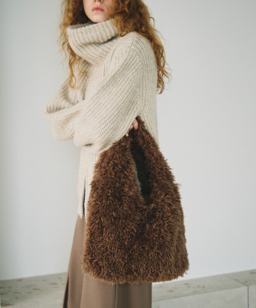 full/fill.(フルフィル)の「one handle fur bag / ワンハンドルファーバッグ(ハンドバッグ・レディース・ブラウン/アイボリー・FREE)」の3枚目の写真