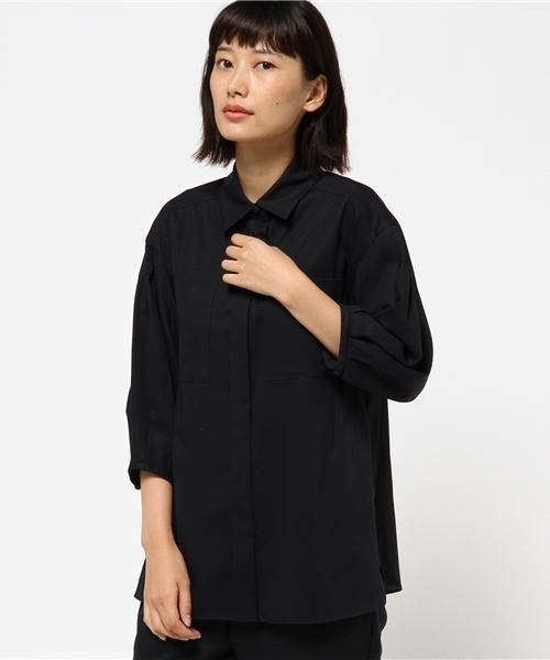 FIGARO Paris(フィガロパリ)の「ボリュームスリーブシャツ◆(シャツ/ブラウス・レディース・ホワイト/オレンジ/ネイビー・36/38)」の2枚目の写真