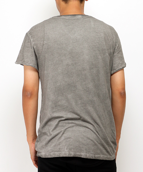 VENCEEXCHANGE(ヴァンスエクスチェンジ)の「セイソン染めロング丈Tシャツ(Tシャツ/カットソー・メンズ・ブラック/オリーブ・LARGE/MEDIUM)」の5枚目の写真