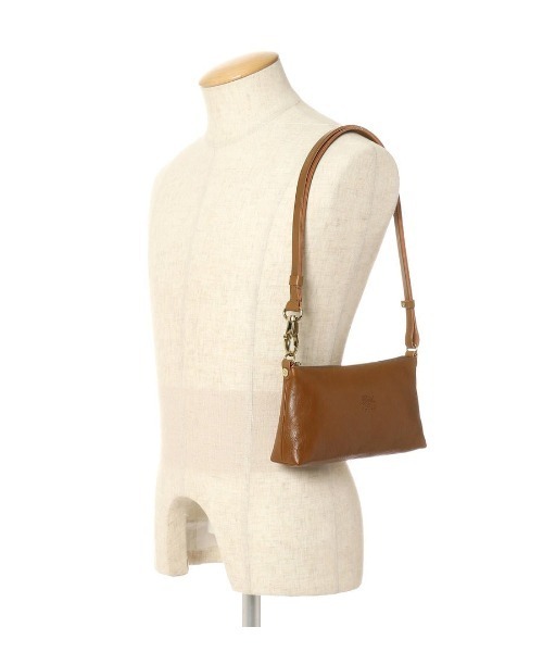 IL BISONTE(イルビゾンテ)の「ILBISONTE / ORIGINAL LEATHER / SHOULDER BAG(ショルダーバッグ・レディース・ライトブラウン/ナチュラル/オレンジ/グリーン/レンガ/ダークブラウン/ブラック/グレー/ネイビー/レッド/オリーブ・FREE)」の21枚目の写真