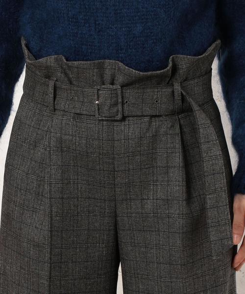 green label relaxing(グリーンレーベルリラクシング)の「KC T/R チェック ベルトツキ タック ワイドパンツ(その他パンツ・レディース・グレー・36/38)」の8枚目の写真