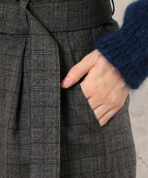 green label relaxing(グリーンレーベルリラクシング)の「KC T/R チェック ベルトツキ タック ワイドパンツ(その他パンツ・レディース・グレー・36/38)」の9枚目の写真