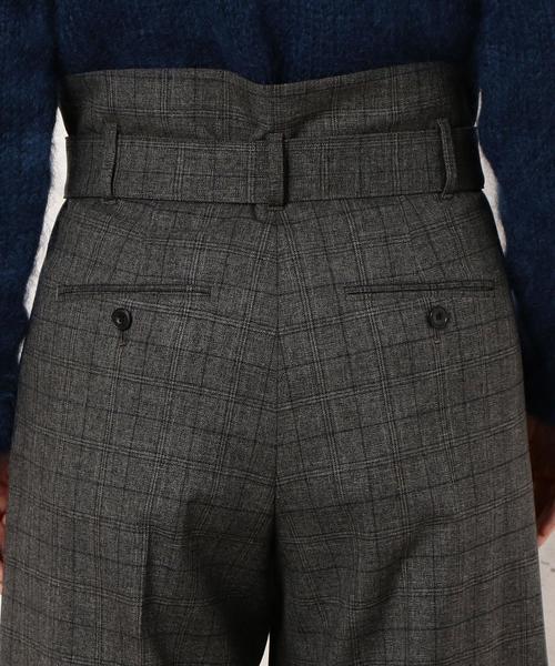 green label relaxing(グリーンレーベルリラクシング)の「KC T/R チェック ベルトツキ タック ワイドパンツ(その他パンツ・レディース・グレー・36/38)」の10枚目の写真