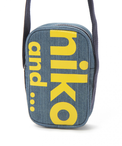 niko and...（ニコアンド）の「オリジナルニコロゴポーチバッグ（ショルダーバッグ・レディース・ホワイト/ブラック/ピンク/ブルー・0）」の3枚目の写真