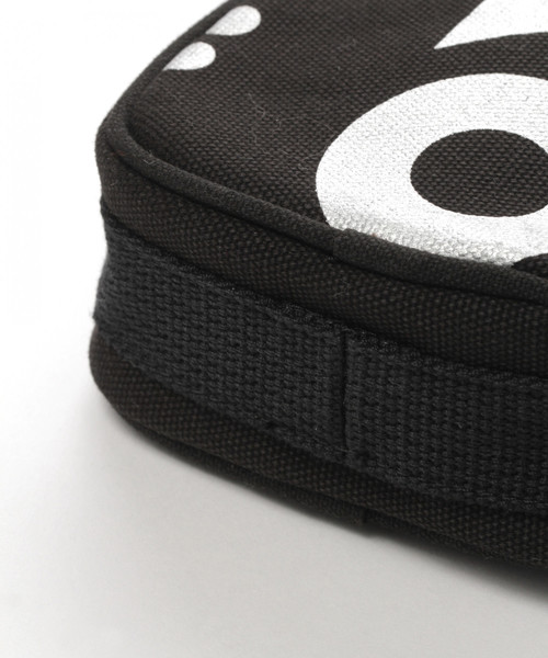 niko and...（ニコアンド）の「オリジナルニコロゴポーチバッグ（ショルダーバッグ・レディース・ホワイト/ブラック/ピンク/ブルー・0）」の17枚目の写真