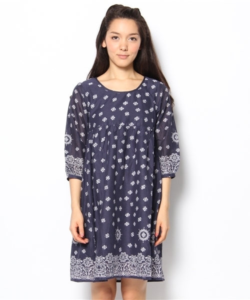 coen(コーエン)の「ペイズリー柄ワンピース(ワンピース・レディース・レッド/ネイビー・MEDIUM/LARGE)」の4枚目の写真